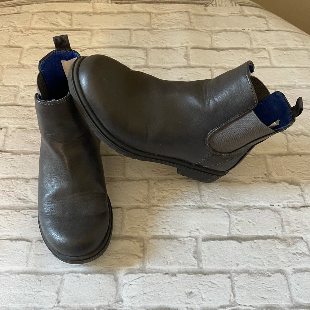 GAP Boots - Picture 7 of 7